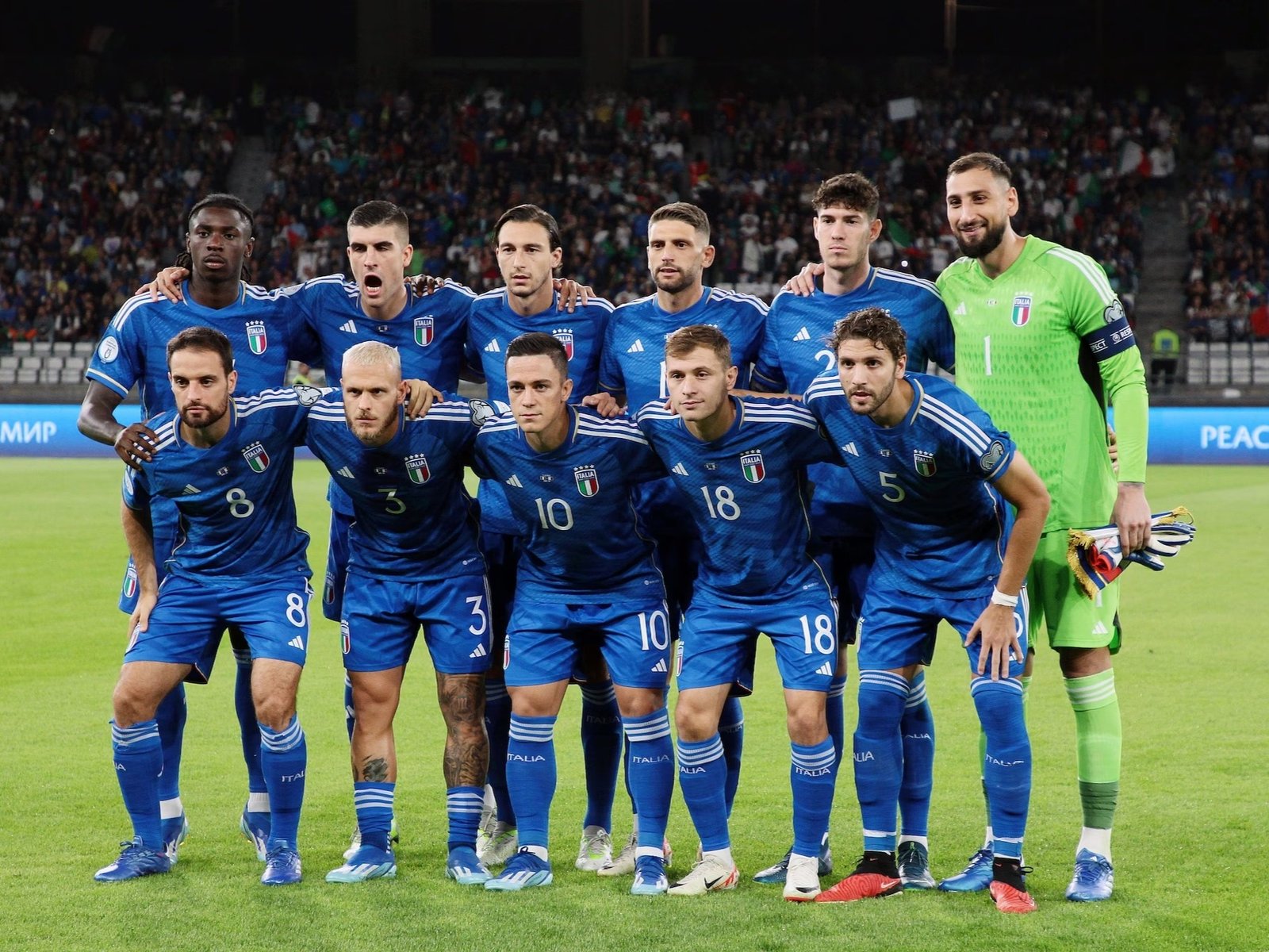 team photo for Italy